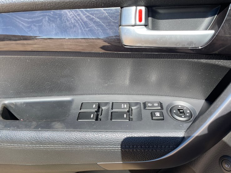 2015-kia-sorento-image-26