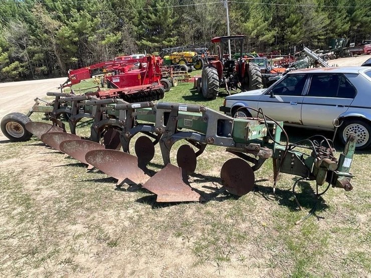 john-deere-700-image-2