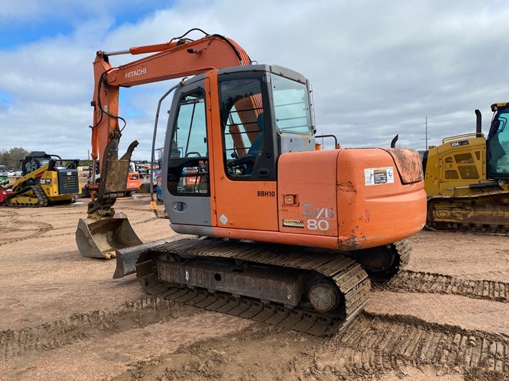 2005-hitachi-zx80-image-9