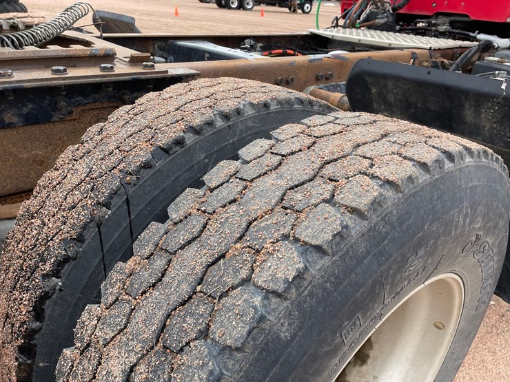 2016-kenworth-t680-image-28