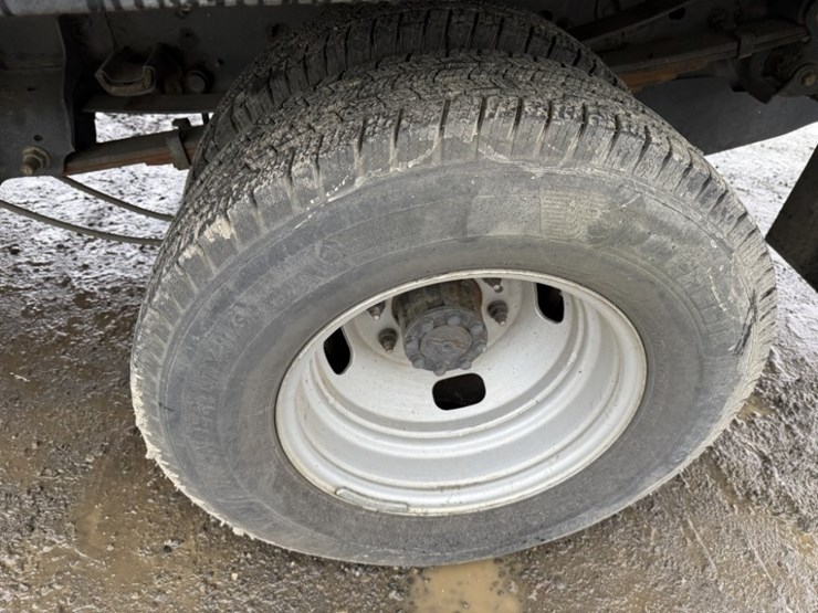 2017-ford-f350-image-16