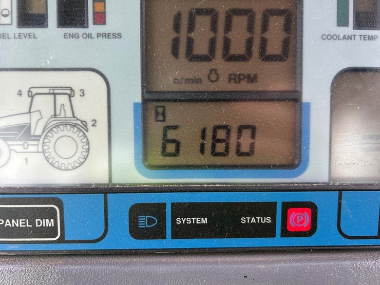 new-holland-8770-image-23