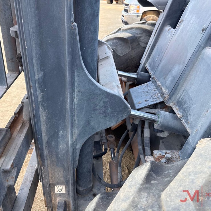 2019 CASE 586H