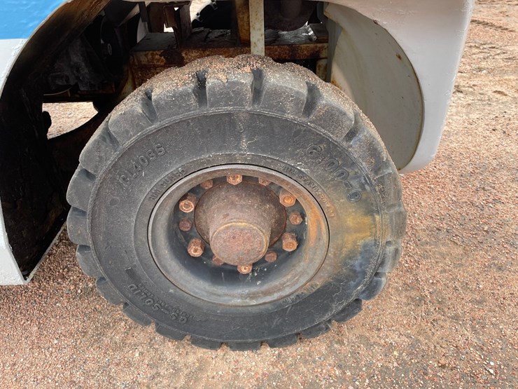 #1164-•-unicarriers-3,450-lbs-lp-forklift-image-30