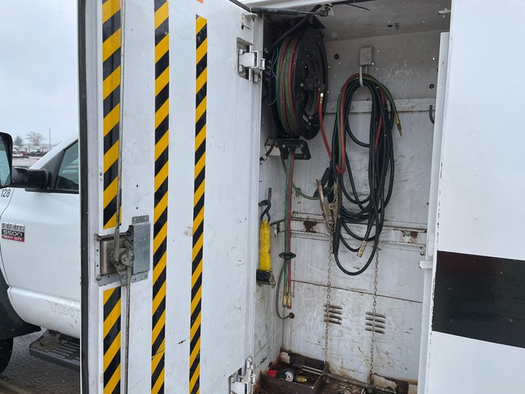 2008-dodge-ram-5500-image-38