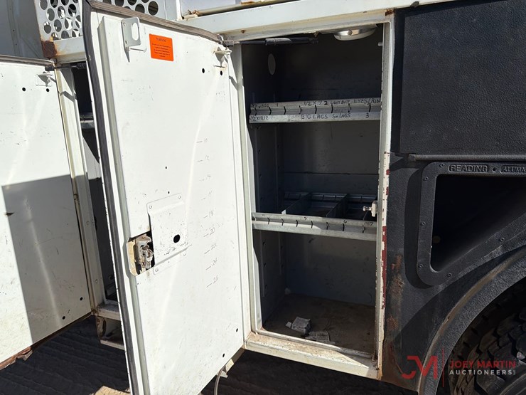 2008-international-7400-image-12