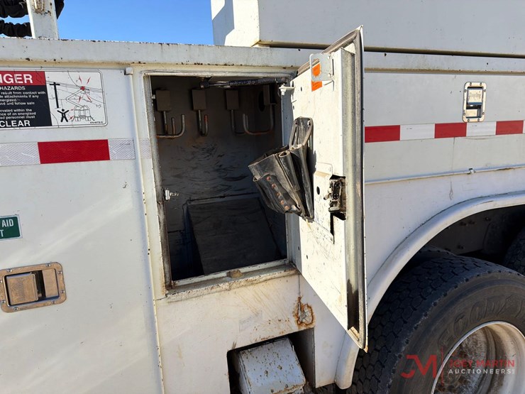 2008-international-7400-image-19