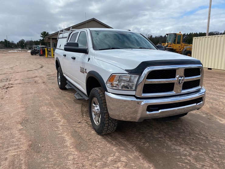 2018-dodge-ram-2500-image-3