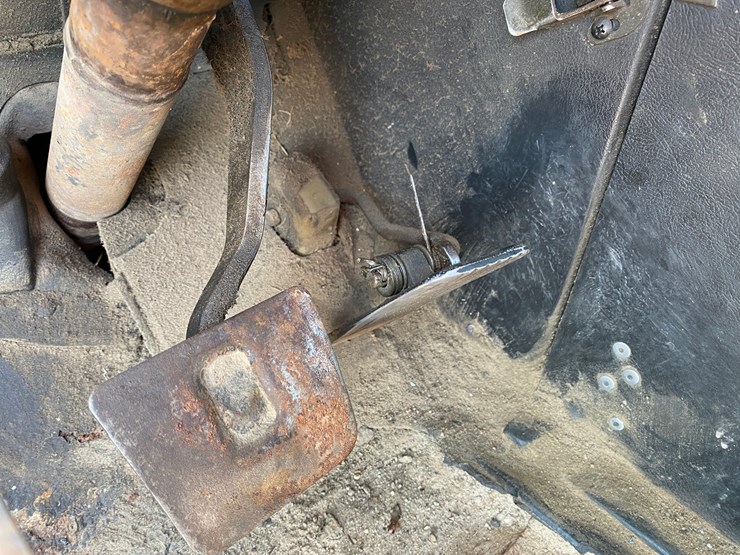 1993-international-8100-image-31