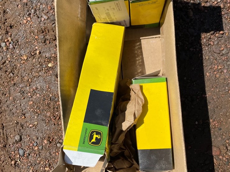 john-deere-7200-image-62