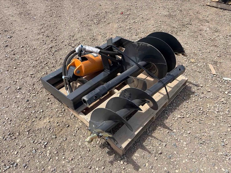 unused-2026-wolverine-adb-13-1218r-skid-steer-auger-drive-&-bit-attachment-image-1