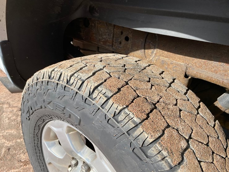 2014-dodge-ram-3500-image-28