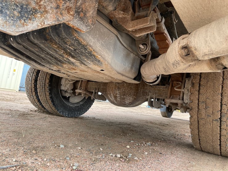 2012-ford-f550-image-23