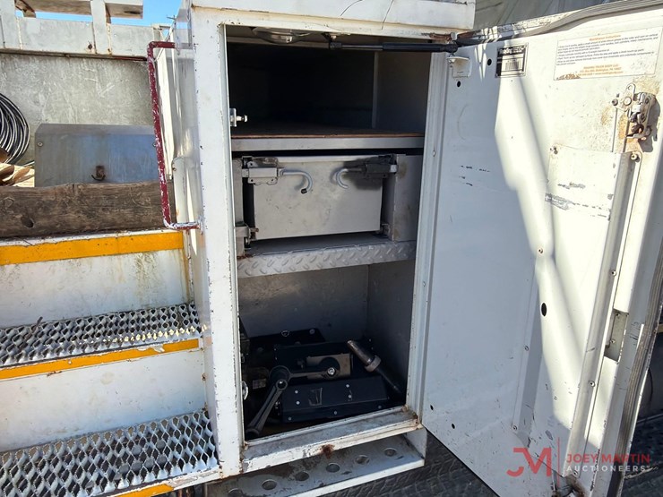 2008-international-7400-image-26