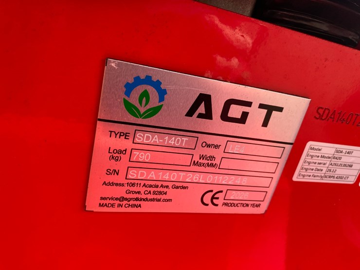 #1157-•-agt-sda-140t-tracked-ride-on-mini-skid-steer-image-8