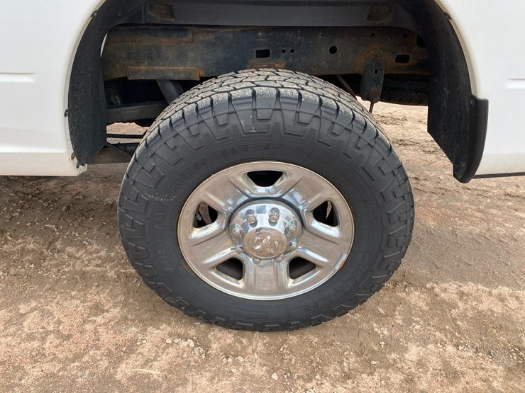 2017-dodge-ram-2500-image-23