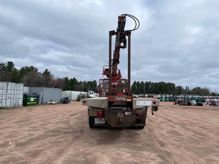 1990-mack-dm690s-image-9