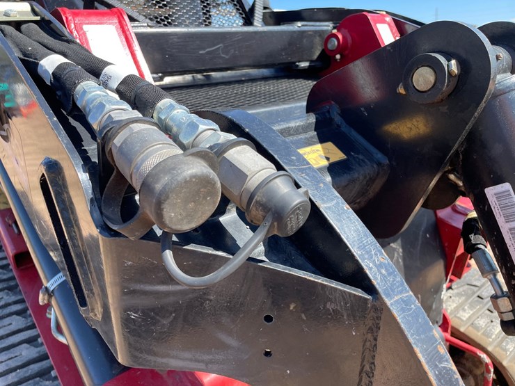 #1160-•-2022-toro-dingo-tx1000-wide-track-mini-skidsteer-image-10