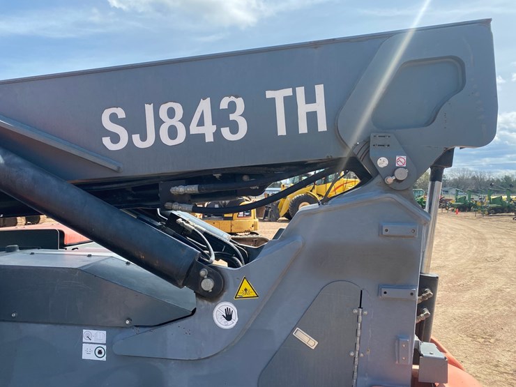 #1306-•-2018-skyjack-8,000lb-telehandler-image-32