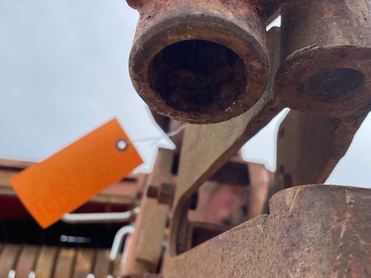 new-holland-68-image-12