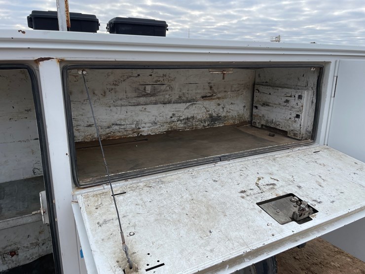 2012-ford-f550-image-17