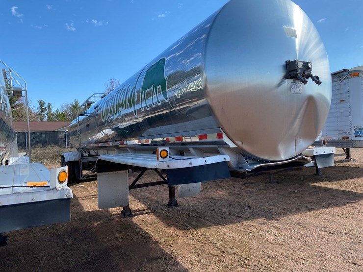 1993-walker-tanker-image-3