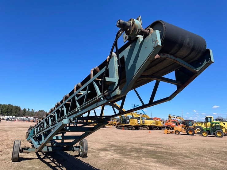 #1143-•-60'-towable-hydraulic-belt-conveyor-image-10