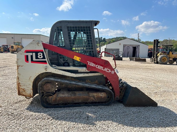 2016-takeuchi-tl8-image-5