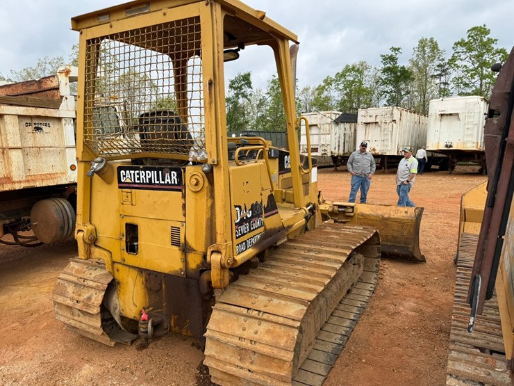 caterpillar-d4c-image-3