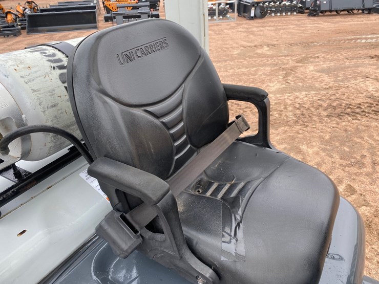 #1167-•-unicarriers-3,250lb-lp-forklift-image-12