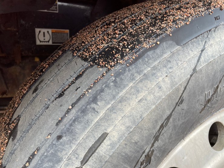 2016-kenworth-t680-image-34