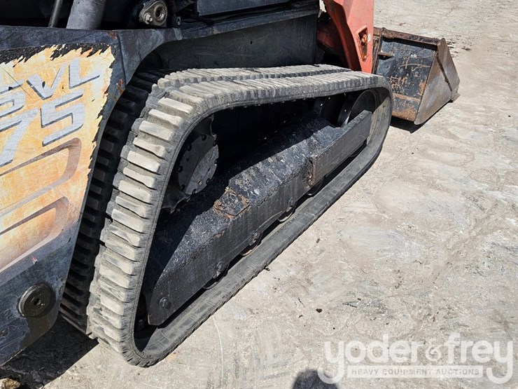 kubota-svl75-2-image-8