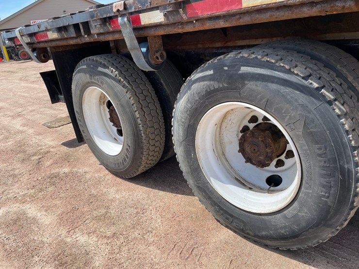 2016-international-durastar-4400-image-26