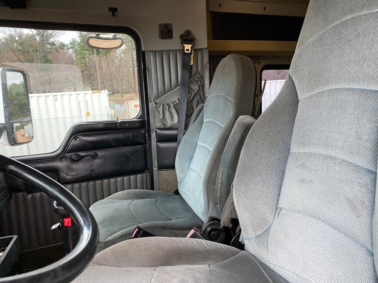 1998-kenworth-t800-image-34