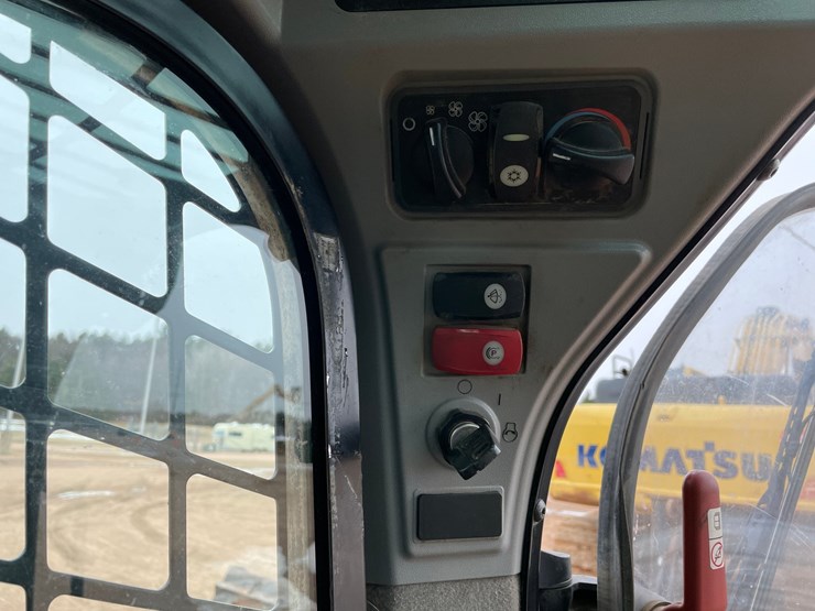 2019-caterpillar-299d2-xhp-image-48