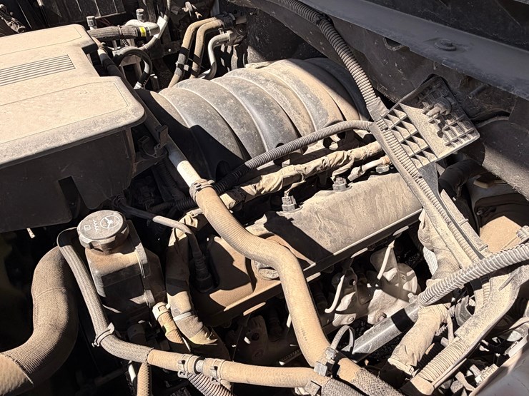 2022-chevrolet-silverado-2500-image-14