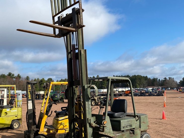 #1106-•-1989-hyster-forklift-image-17