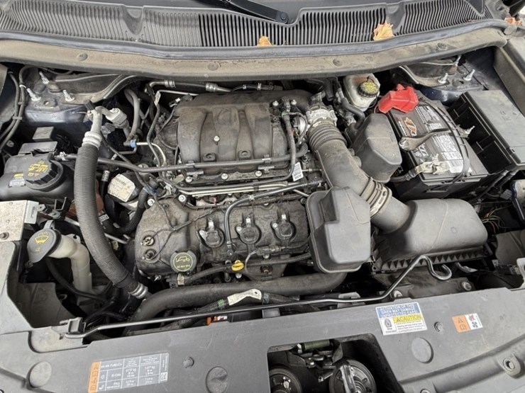 2017-ford-explorer-image-10