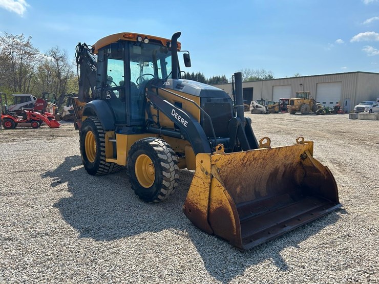 2021-deere-310l-image-5