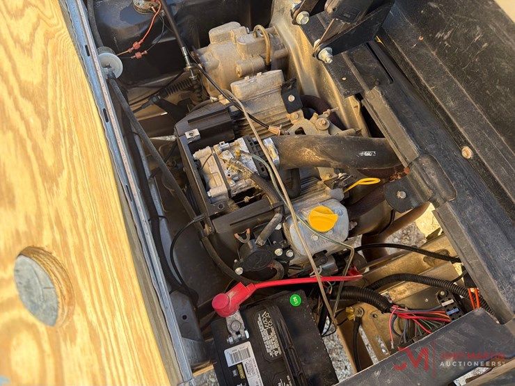 club-car-carryall-1700-image-8