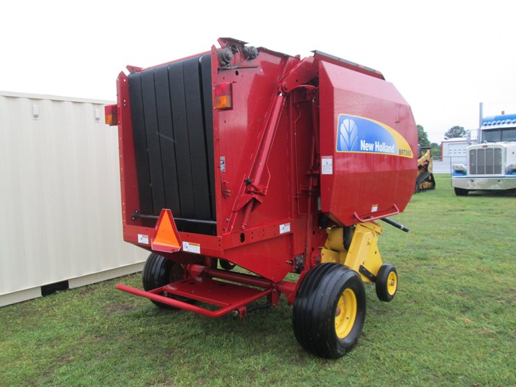 new-holland-br7060-image-3