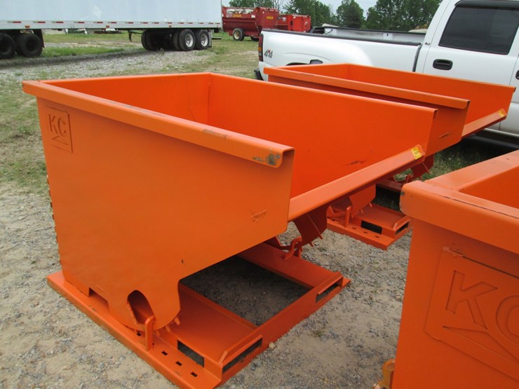 #46395-•-2yd-self-dumping-hopper-image-2