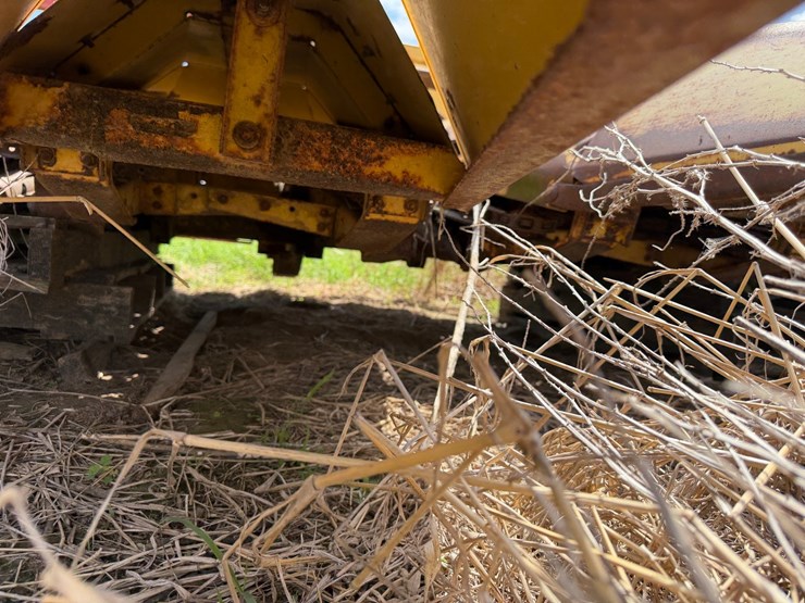 8-new-holland-8-image-27