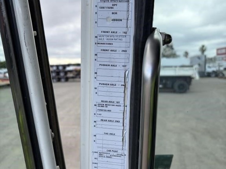 2011-autocar-xpeditor-image-19