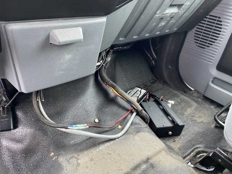 2016-ford-f350-sd-image-15