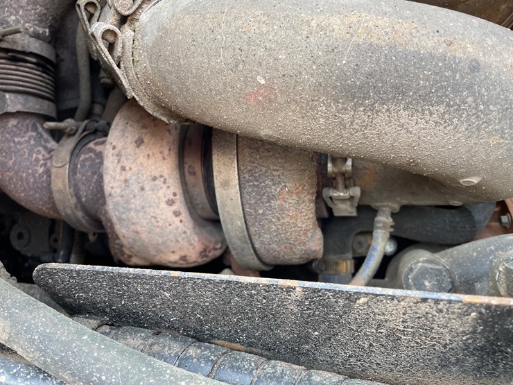 2005-caterpillar-c13-image-41