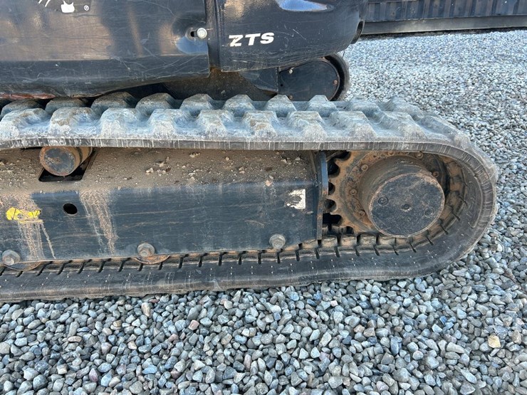 2025-bobcat-e35-image-18