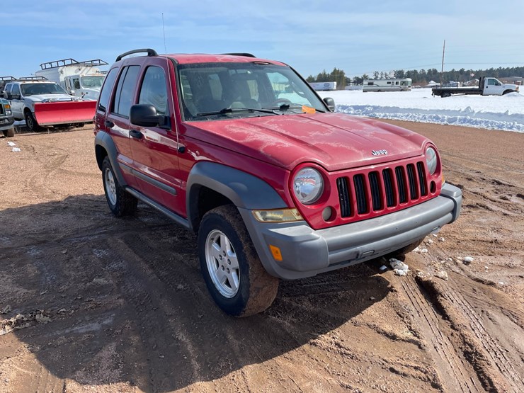 2005-jeep-liberty-image-3