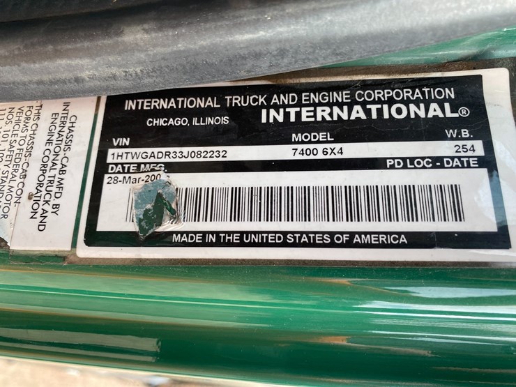2003-international-7400-image-48