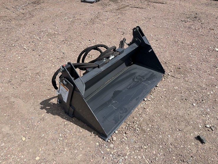 unused-2026-wolverine-mcb-11-48w-mini-skid-steer-combination-bucket-attachment-image-2